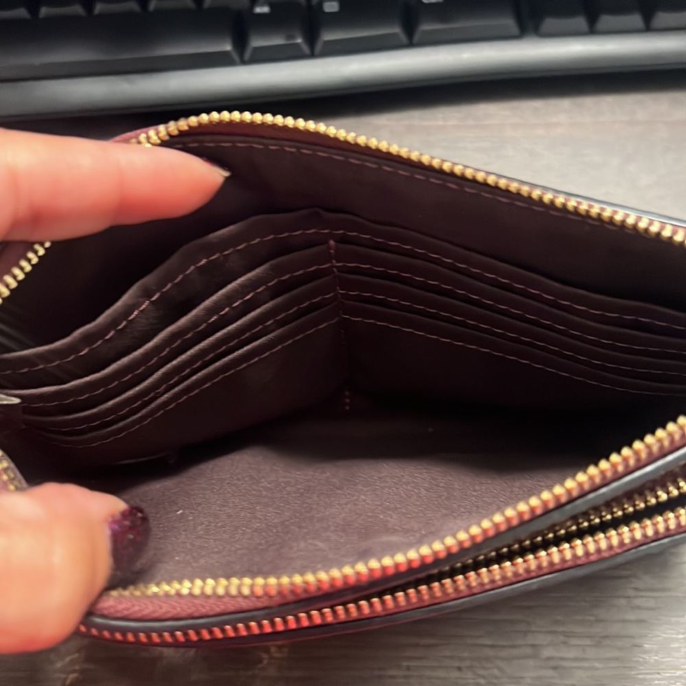 Coach wristlet - Picture 3 of 6
